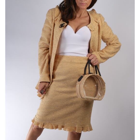 Vintage Chanel 99A Yellow Tweed 2 Piece Skirt Jacket Suit Set Classic Size 42 - Picture 10 of 12
